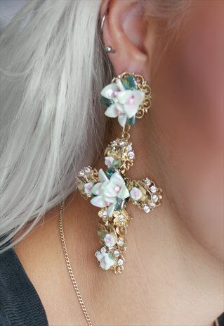 STATEMENT OVERSIZED FLORAL DIAMANTE CROSS EARRINGS
