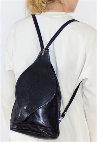VINTAGE 90'S LEATHER LEAF DESIGN BACK PACK/ HAND BAG