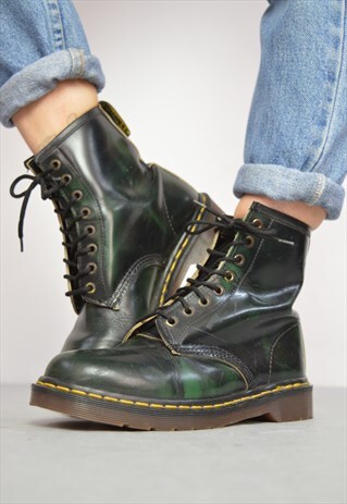 90S DR. MARTENS TWO TONE BLACK GREEN 8 EYELET LEATHER BOOTS