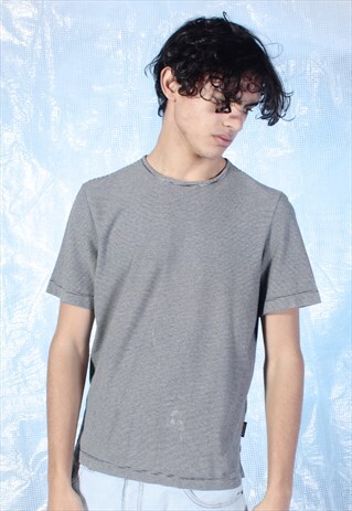 VINTAGE MONCLER BLACK AND WHITE TEE