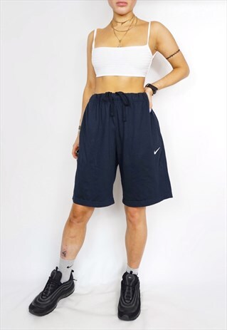 VINTAGE 00S Y2K NIKE BOY SHORTS