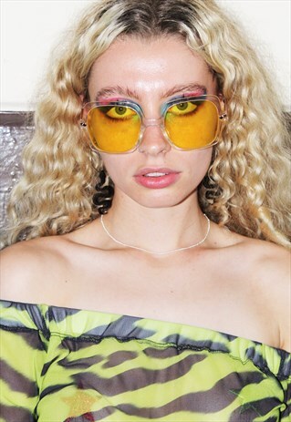 YELLOW TINTED OVERSIZED SQUARE FRAME SUNGLASSES
