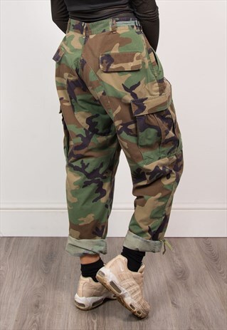 VINTAGE 90'S CAMO ARMY TROUSERS