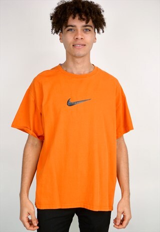 VINTAGE 90'S NIKE T-SHIRT