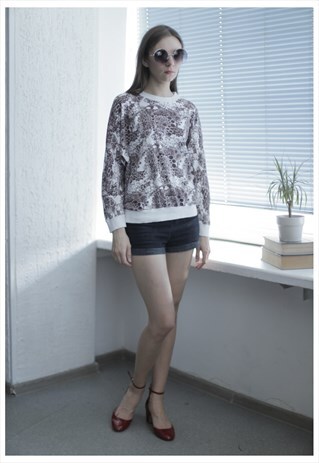 VINTAGE 90'S WHITE/BROWN PATTERNED OVERSIZED JUMPER