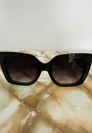 BLACK SUNGLASSES