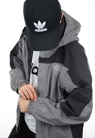 VINTAGE THE NORTH FACE HYVENT JACKET GREY