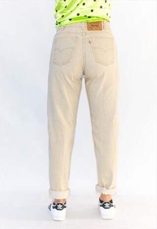 90'S BEIGE HIGH WAISTED BOYFRIEND JEANS