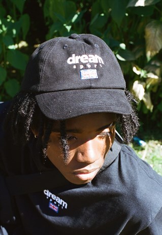 BLACK CAP WITH DREAM SPORT EMBROIDERED LOGO