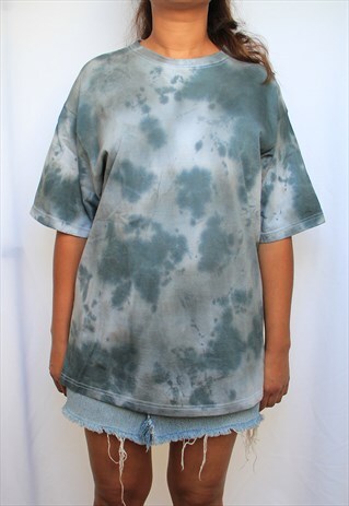 FUN TIE DYE T SHIRT IN CHARCOAL / BLACK
