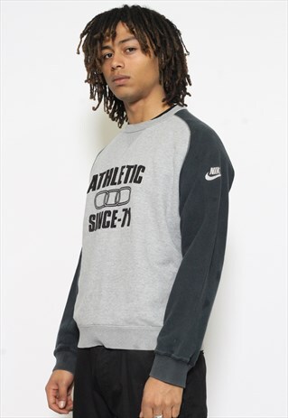 VINTAGE NIKE SWEATSHIRT