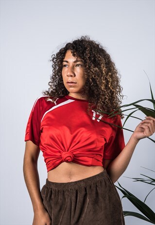 VINTAGE PUMA SPORTS T-SHIRT IN RED