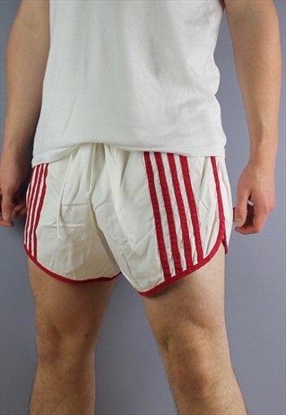 VINTAGE RODEO RUNNING SHORTS IN WHITE WITH LOGO AND DRAWSTRI