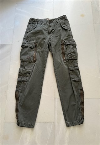 Vintage Dark Green Cargo Pants. Size 30