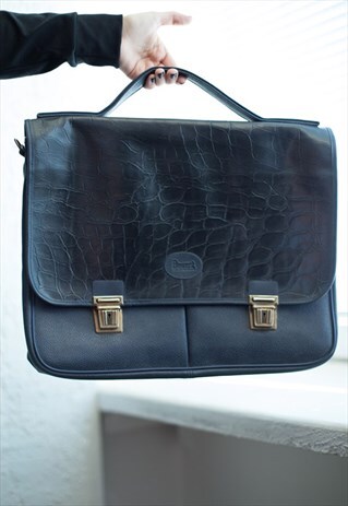 VINTAGE 80'S BLACK CROCODILE LOOKS DETAILS BRIEFCASE