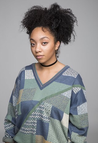 VINTAGE V-NECK CARLTON JUMPER
