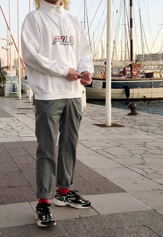 VINTAGE FILA 1/4 ZIP EMBROIDERED SWEATSHIRT IN WHITE 90S