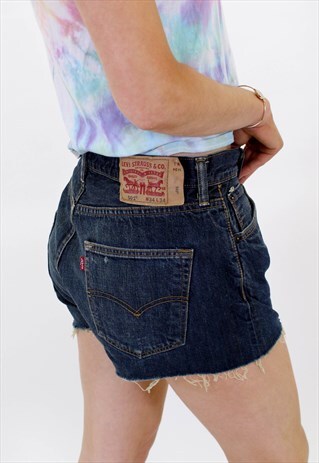 VINTAGE LEVIS DENIM SHORTS