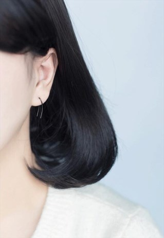 BLACK SIMPLE U SHAPE EARRINGS