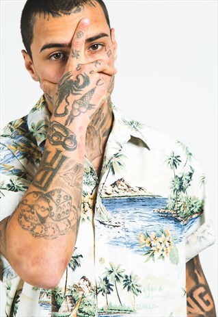 VINTAGE 80S HAWAIIAN SHORT SLEEVE SHIRT / S5151