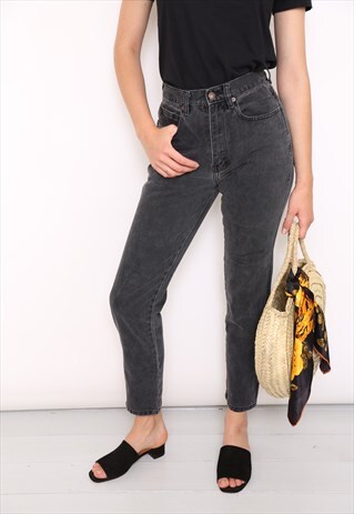 VINTAGE BLACK DENIM HIGH WAISTED MOM JEANS