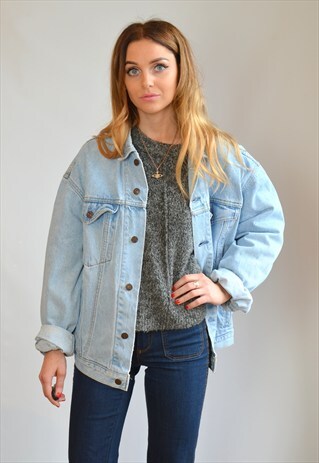 VINTAGE 90S OVERSIZED WASHED LIGHT BLUE DENIM JACKET