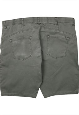 Wrangler 90's Baggy Chino Shorts 36 Grey