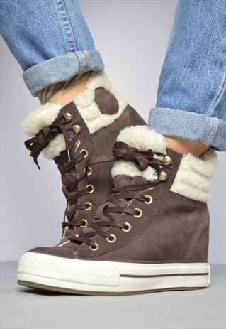 90S CONVERSE BROWN SUEDE & CREAM FLEECE WEDGE HI-TOPS COSY