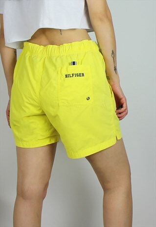 VINTAGE TOMMY HILFIGER SHORTS W SPELL OUT LOGO BACK & FRONT