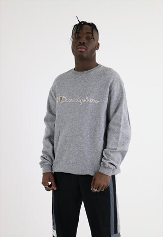 CHAMPION CREWNECK SWEATSHIRT