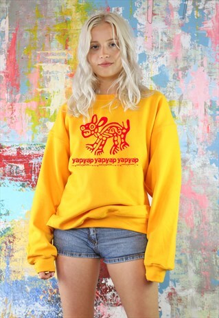 SWEATSHIRT IN SUNSHINE GOLD WITH YAPYAP MEXICAN DOG