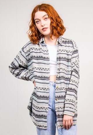 VINTAGE 90'S BLUE AZTEC PATTERN FLANNEL BOYFRIEND SHIRT