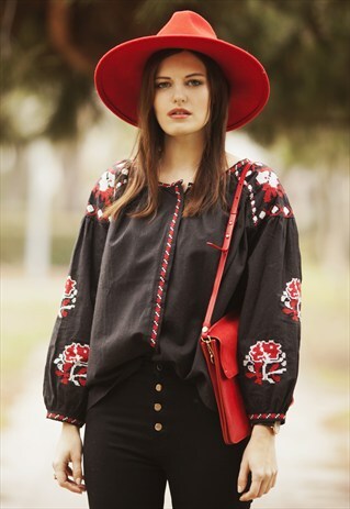 BOHO EMBROIDERED TOP