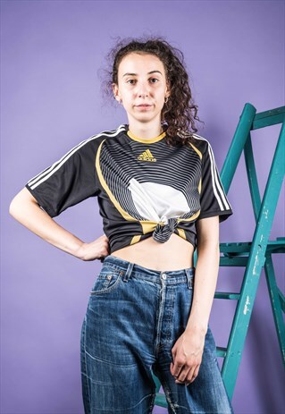 VINTAGE 1990S BLACK AND WHITE ADIDAS T-SHIRT