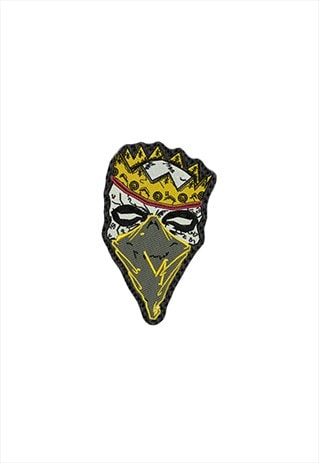 Embroidered Thug Skull King iron on patch / sew on patch