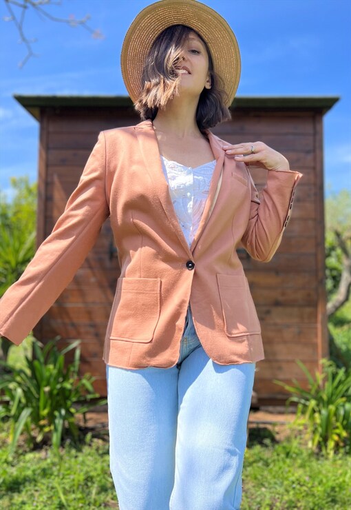 garment image