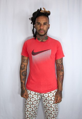 NIKE RED VINTAGE T SHIRT