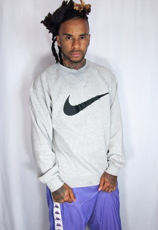 NIKE EMBROIDED SWOOSH VINTAGE SWEATER
