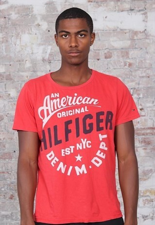 VINTAGE TOMMY HILFIGER GAPHIC T-SHIRT RED