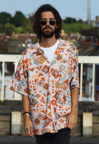 VINTAGE // 80'S // PATTERNED SHIRT