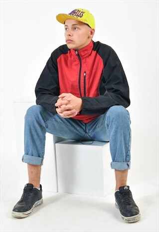 VINTAGE SHELL JACKET IN RED AND BLACK