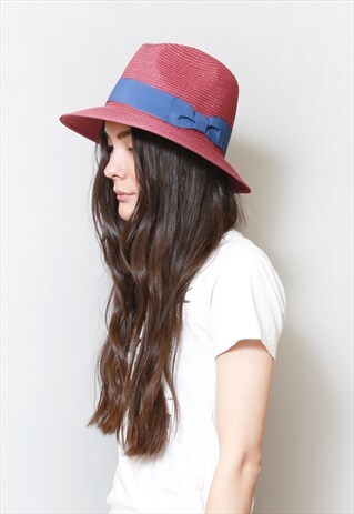 VINTAGE 1970'S STYLE RED AND BLUE STRAW FEDORA.