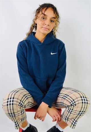 VINTAGE NIKE EMBROIDERED SWOOSH HOODIE