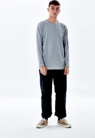 HEAVYWEIGHT LONG SLEEVE LOGO T-SHIRT IN GREY