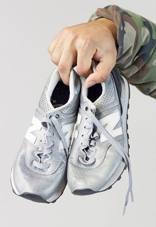VINTAGE NEW BALANCE SILVER TRAINERS