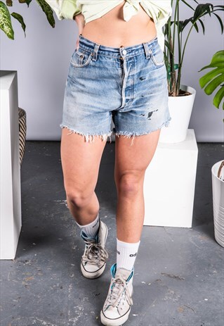 VINTAGE LEVI'S DENIM SHORTS IN BLUE WITH PAINT MARKS