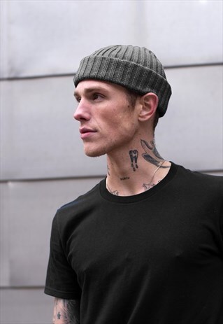 TURN UP RIBBED BEANIE HAT - CHARCOAL GREY