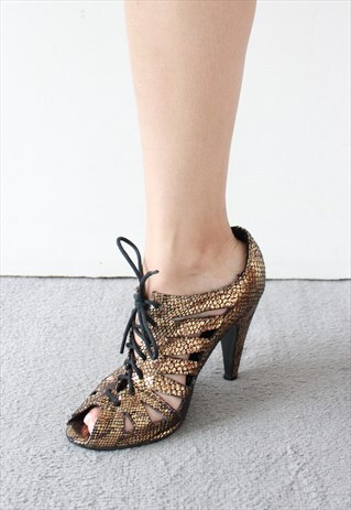 GOLD LACE CUT OUT HIGH HEELS