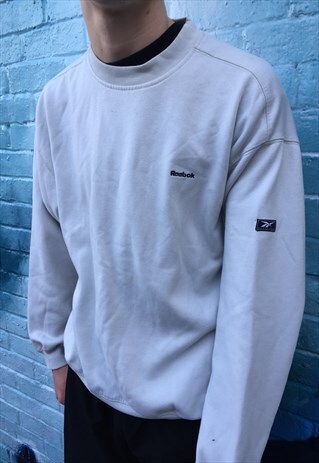 VINTAGE REEBOK SWEATSHIRT