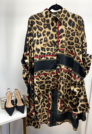 OVERSIZED SHIRT IN LEOPARD AND CHAIN PRINT